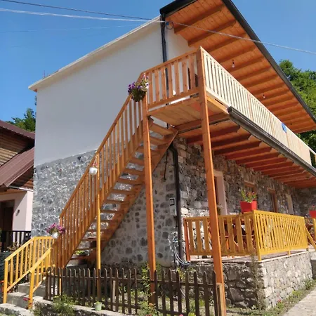 Te Agostini بيت ضيافة ثيث